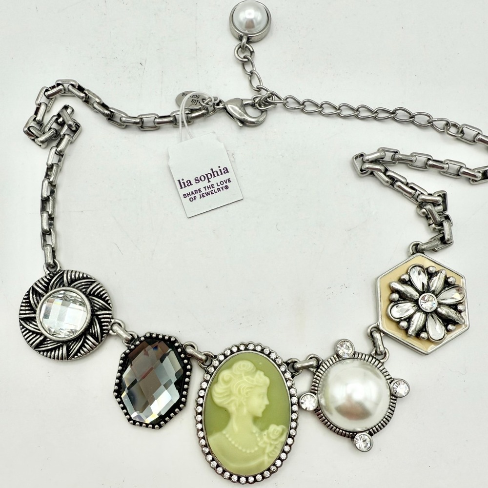 Retirired Lia Sophia Nostalgia Necklace Cameo Crystal Pearl 15–19" Vintage Look - Picture 2 of 9
